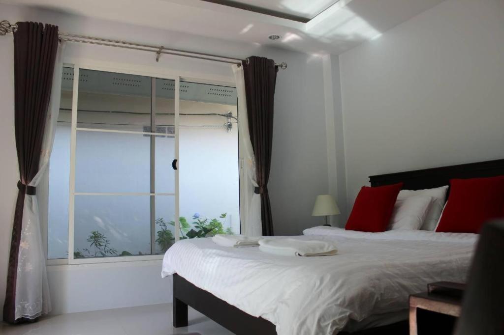 Rommai Rimnaam Resort Ρανόνγκ Εξωτερικό φωτογραφία